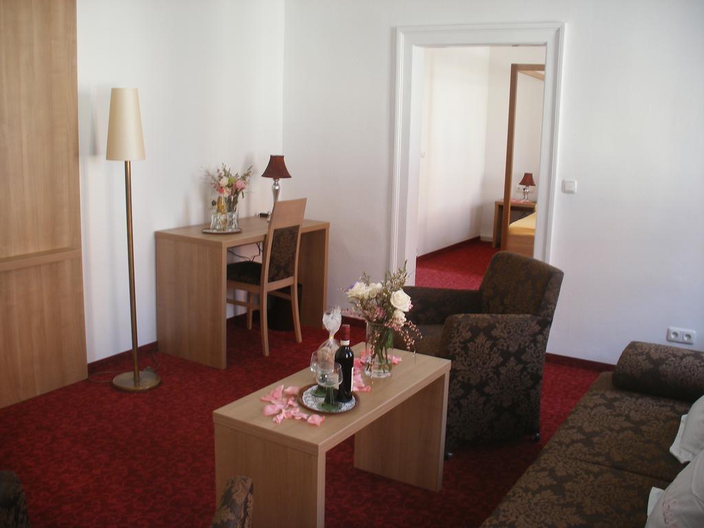 Boutiquehotel Goldene Rose - Self-Check-In Rothenburg ob der Tauber Eksteriør billede